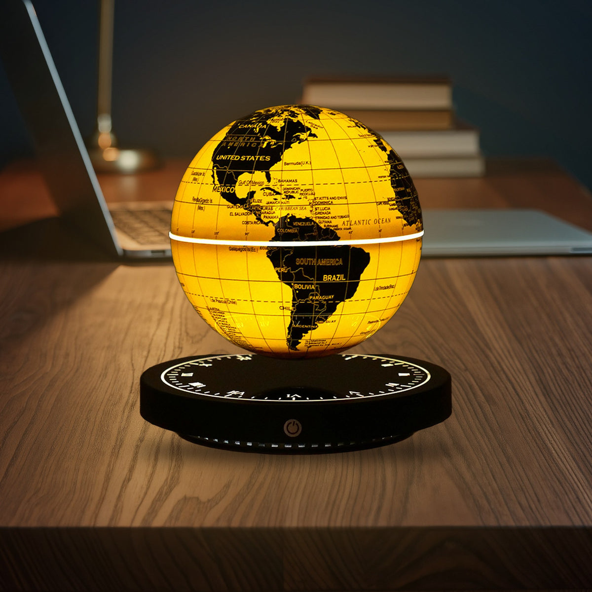 Así queda el globo que levita en un escritorio (montaje ilustrativo)